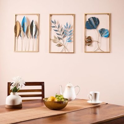 Amazon Brand - Solimo Metal Leaf Wall Hanging Decor | Nature-Inspired Leaf Design | Easy Installation (Set of 3 | Gold)